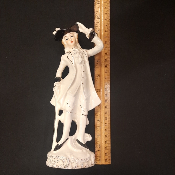 Vintage Porcelain French Colonial Man Figurine with Gold Accents ~ Japan - Picture 10 of 11